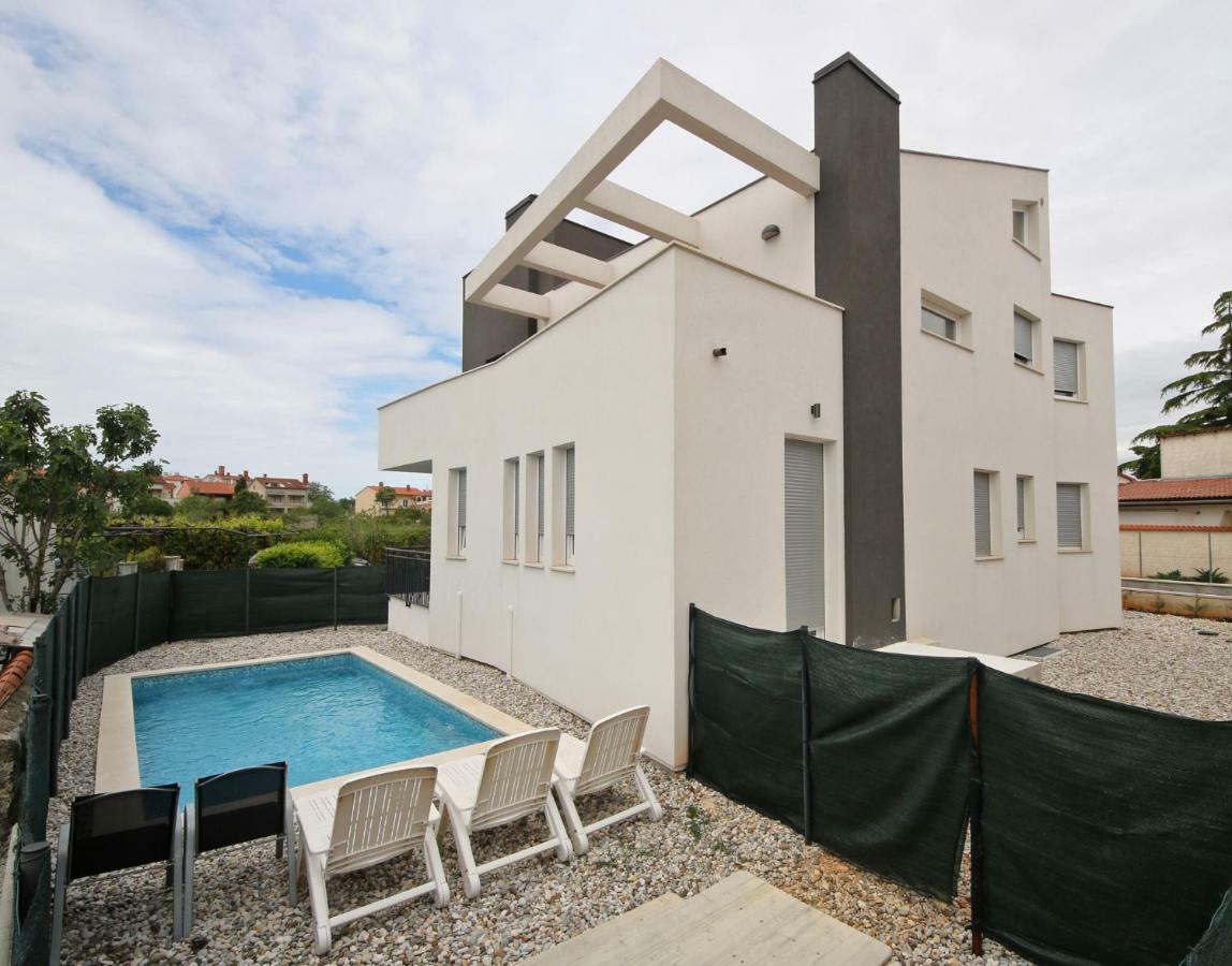 Apartments Peti Pula Luaran gambar